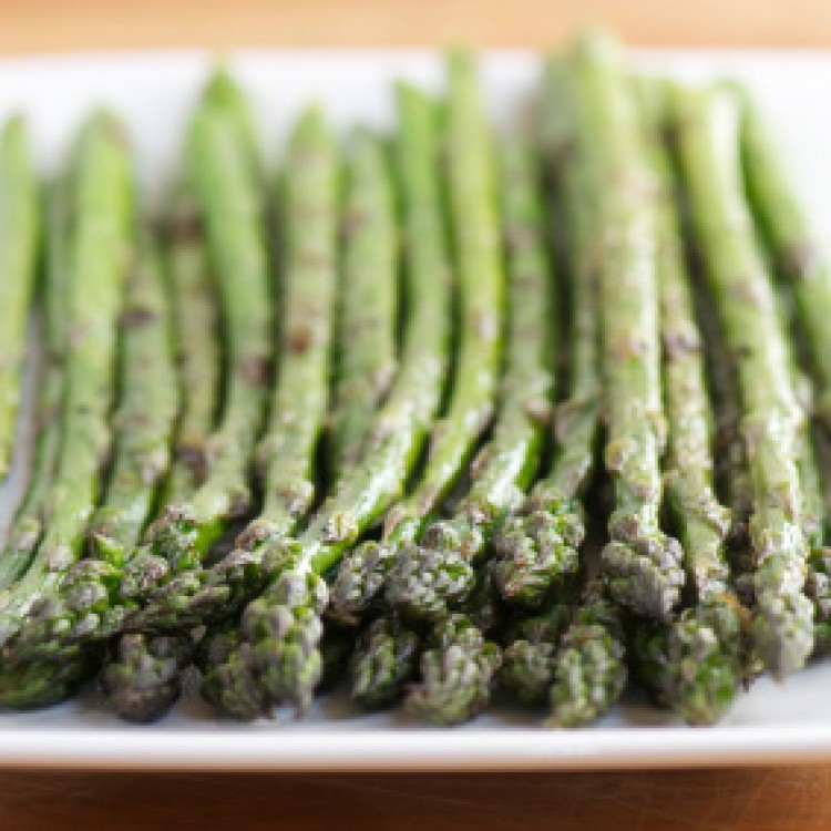 Roasted Asparagus with Cranberry Reduction